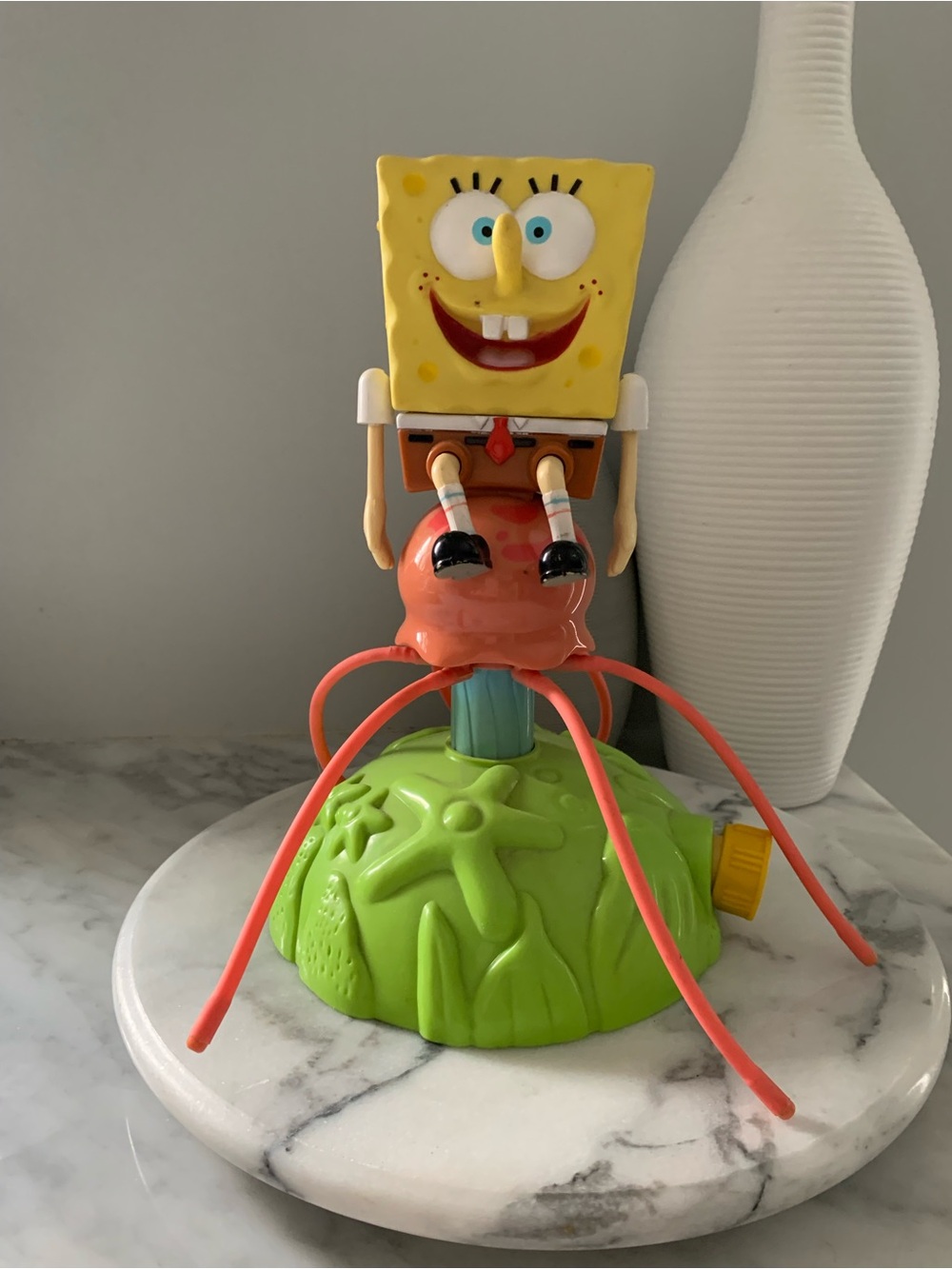Vintage Nickelodeon SpongeBob Squarepants Shakin’ Round Sprinkler 2003